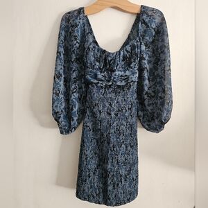 Olivaceous Blue Floral Midi Dress Size Medium